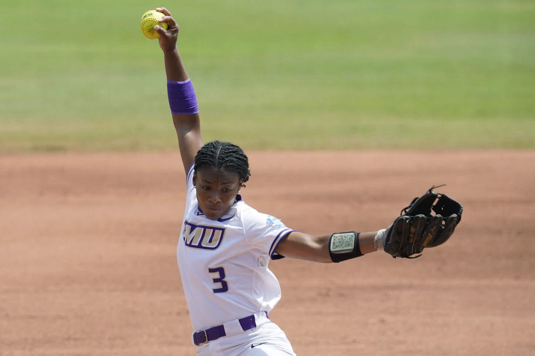 WCWS Oklahoma James Madison Softball